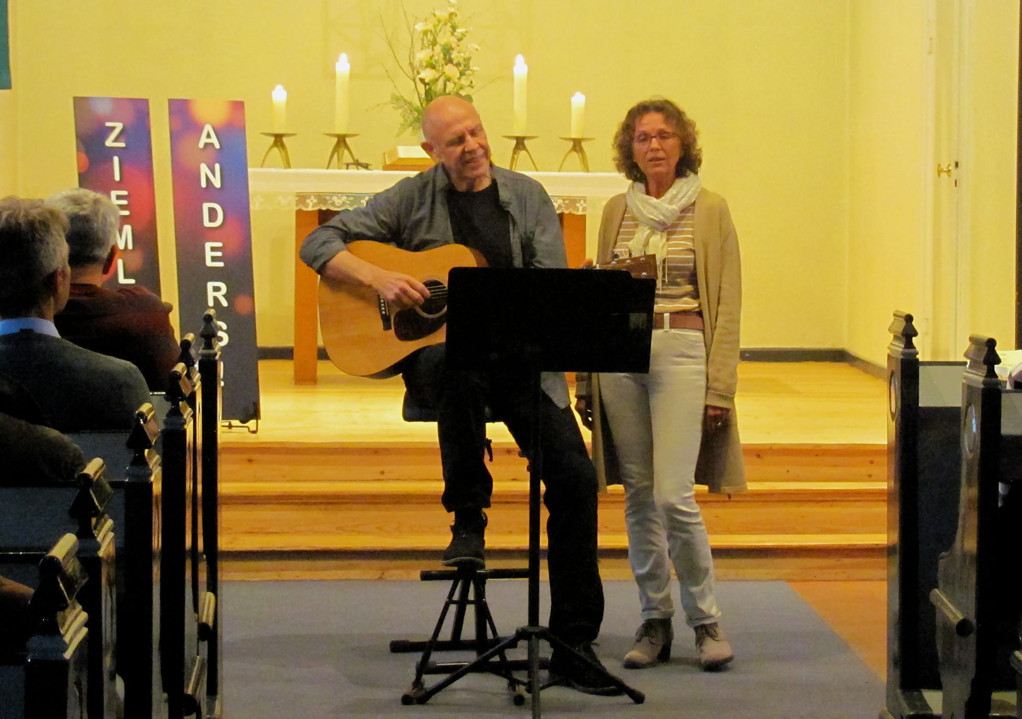 Duo 'Ziemlich Anders' (Norbert Zimmer, Cornelia Runge)